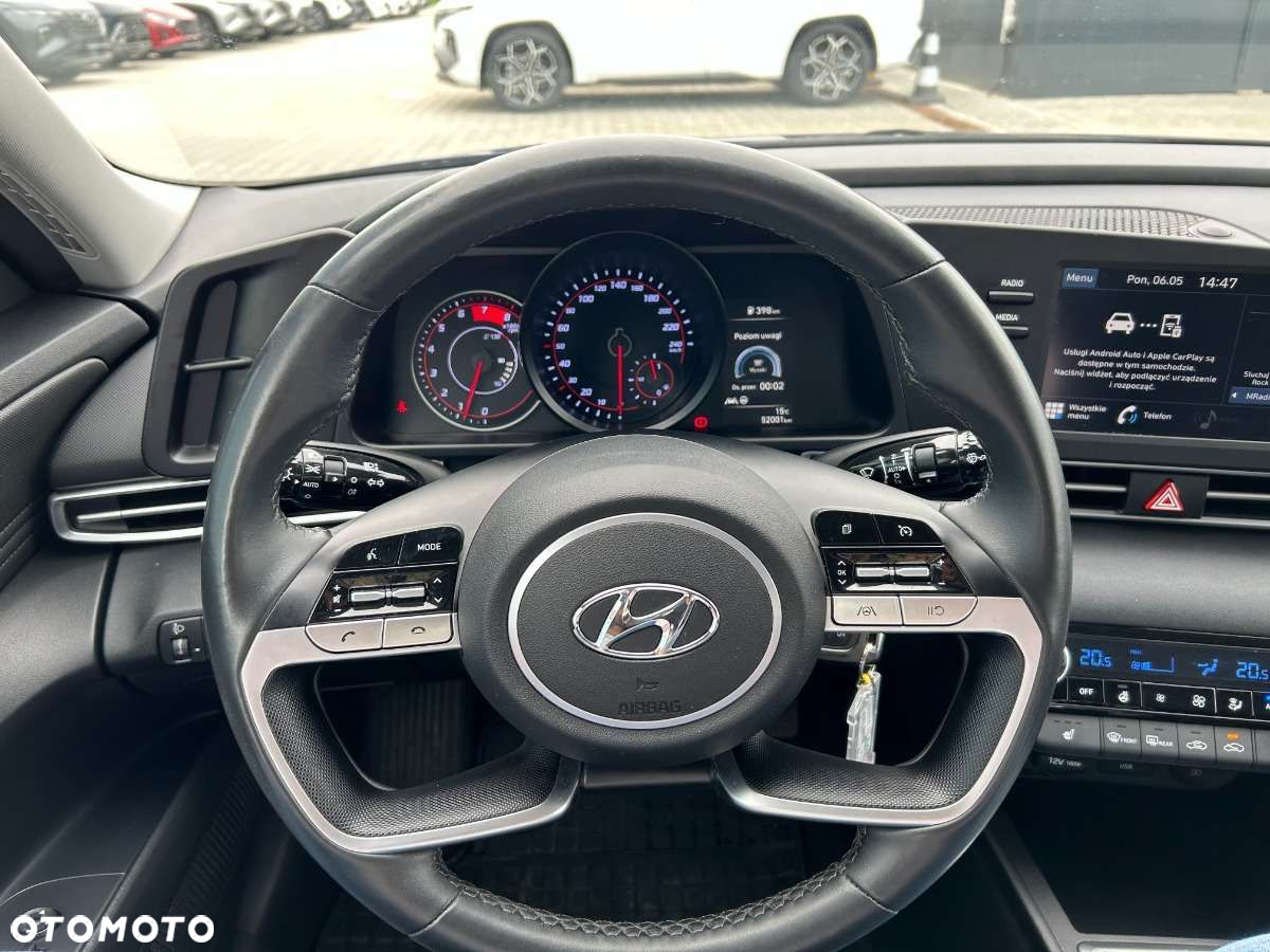 Hyundai Elantra - 13