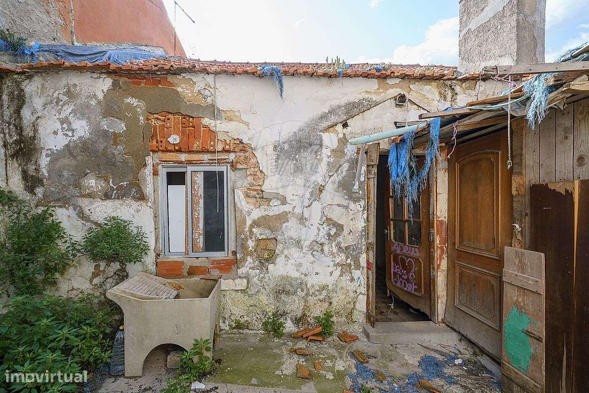 Moradia T0 para venda-10