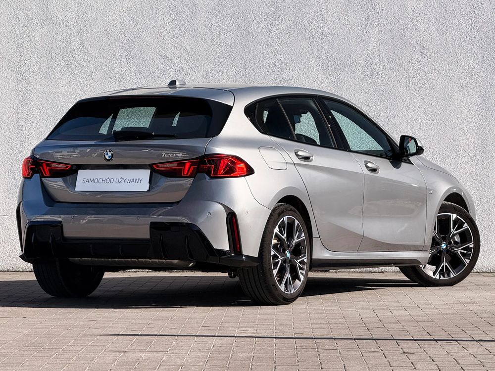 BMW Seria-1 1.5 Benzyna 170 KM — zdjęcie 2