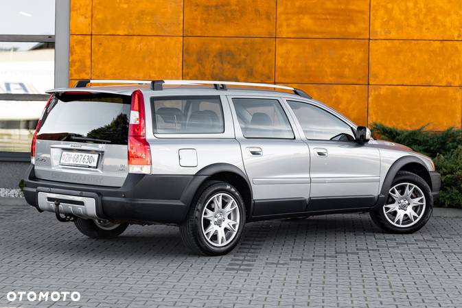 Volvo XC 70 D5 AWD Summum - 3