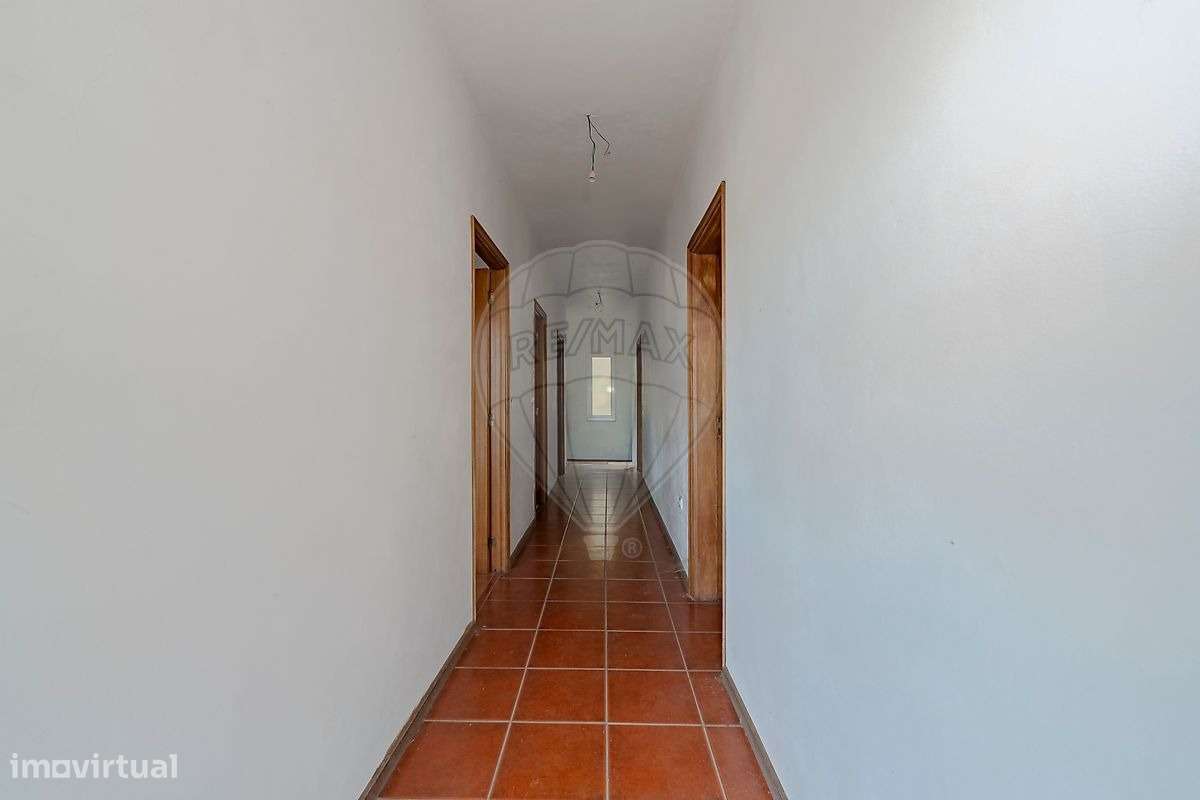 Moradia T3 em Louredo, Vieira do Minho - Grande imagem: 4/22