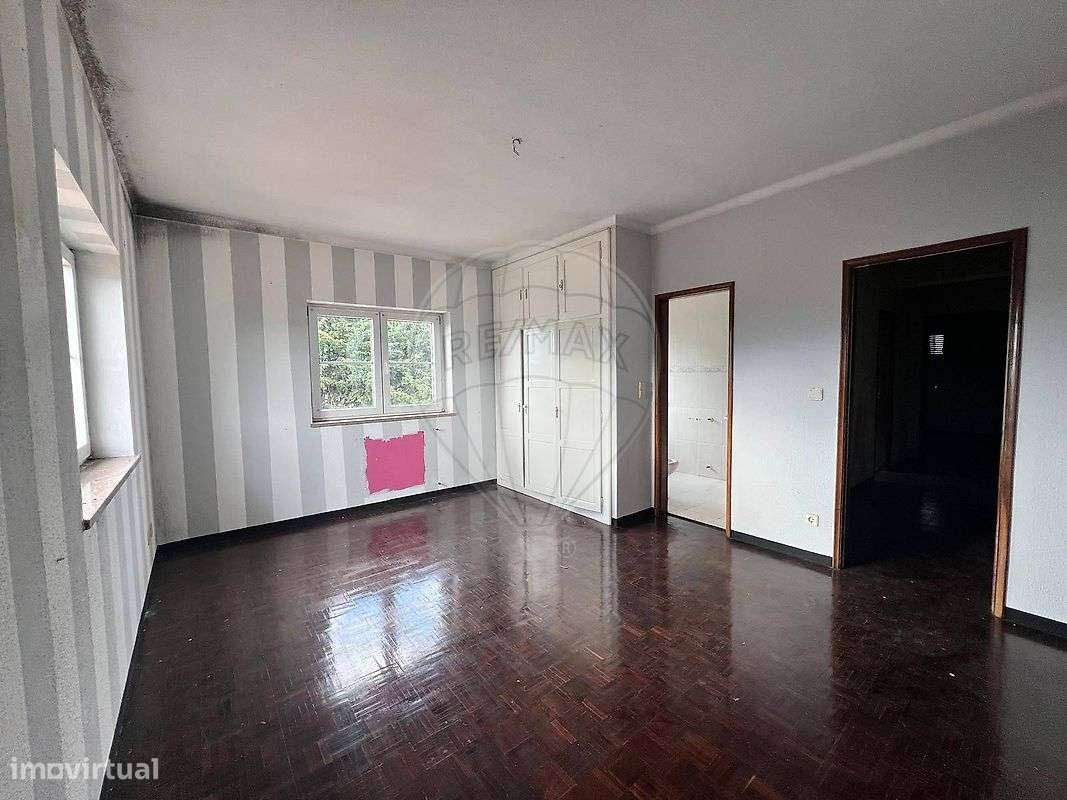 Moradia T7 para venda - Grande imagem: 2/18