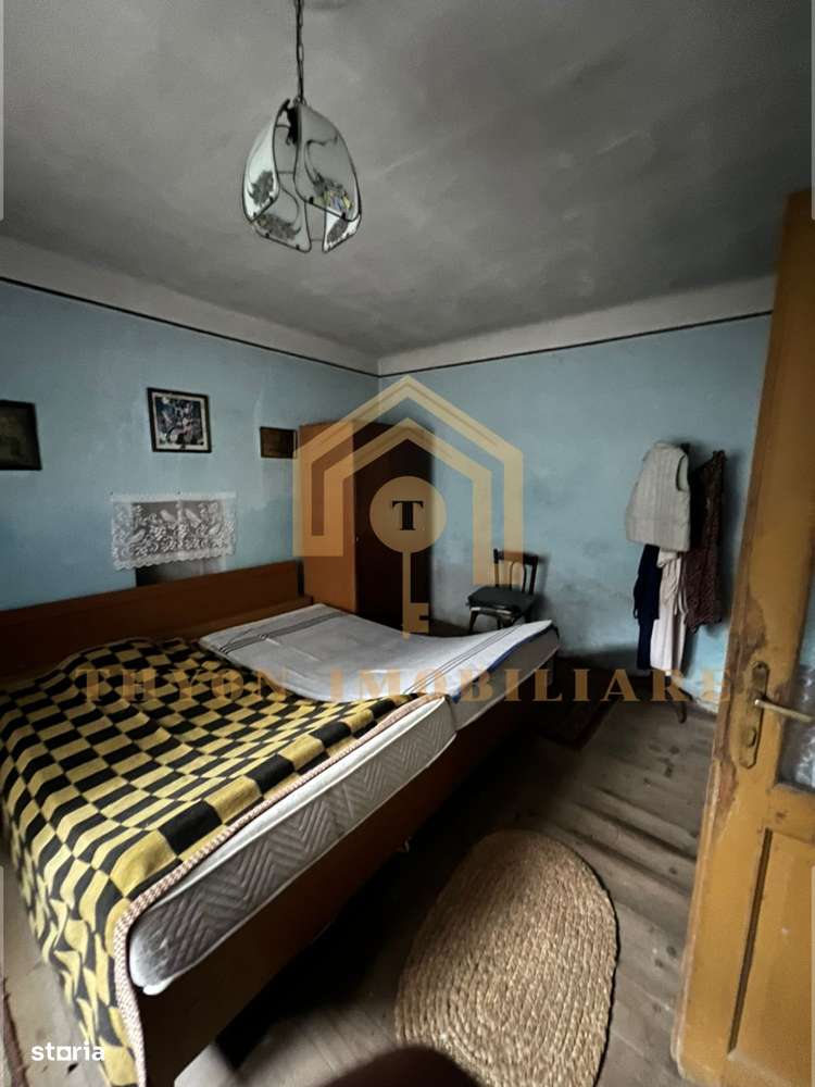 Casă de vânzare în Petrești, Sebeș – teren generos 1961 mp-13