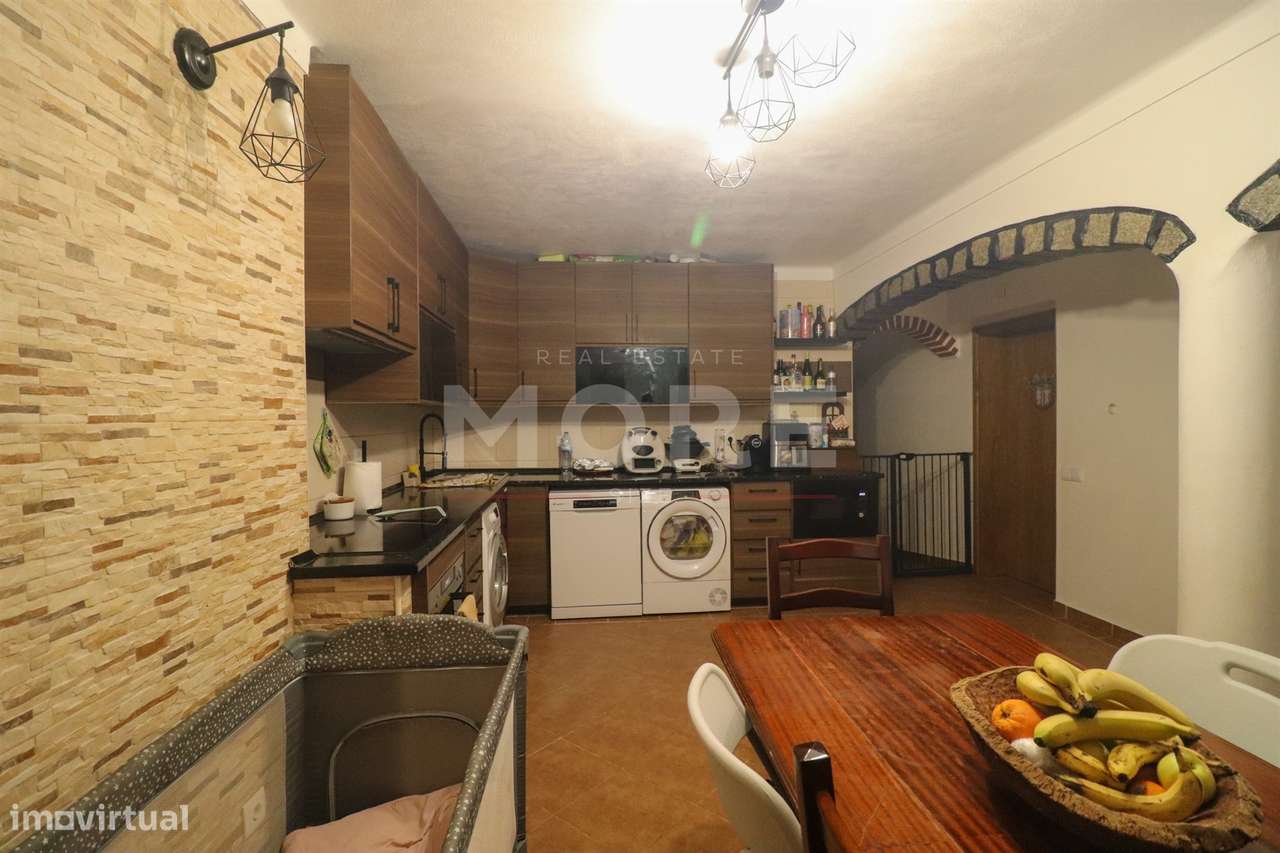 Moradia T3 Térrea Totalmente Remodelada-7