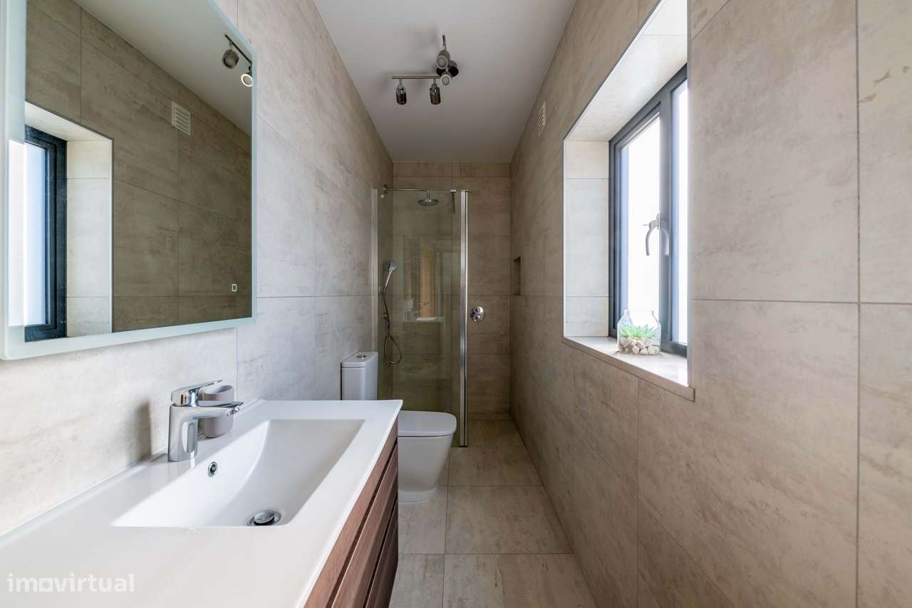 Villa de luxo de 5 quartos de golfe na linha de frente-32