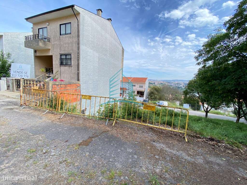 Terreno para construção com 154m2 com 2 frentes com vistas sobre o ... - Grande imagem: 4/17