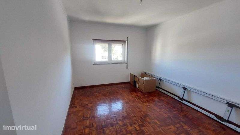 Aluga-se Apartamento T3 na Quinta do Chorão. Guimarota/Leiria - Grande imagem: 5/12