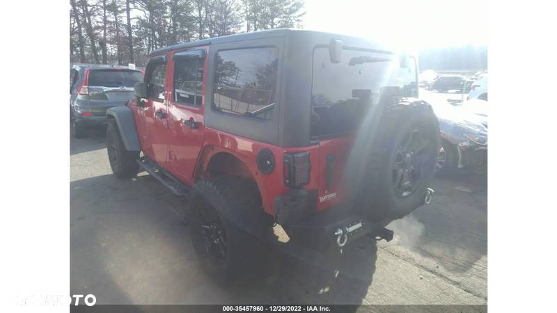 Jeep Wrangler - 12