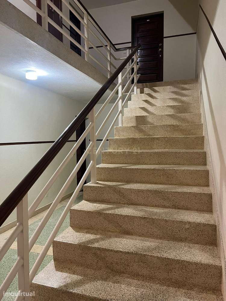 Apartamento T3 em Aguas Santas com Suite e garagem-30