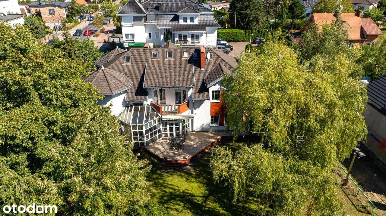 Wspaniała Willa Z Wyjątkowym Ogrodem-1