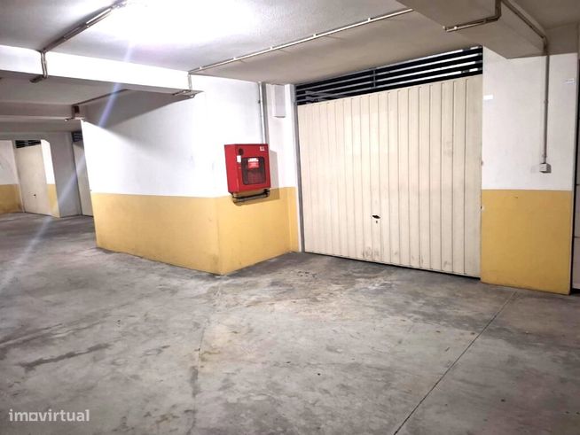 Garagem Fechada - Guimarães Centro-5