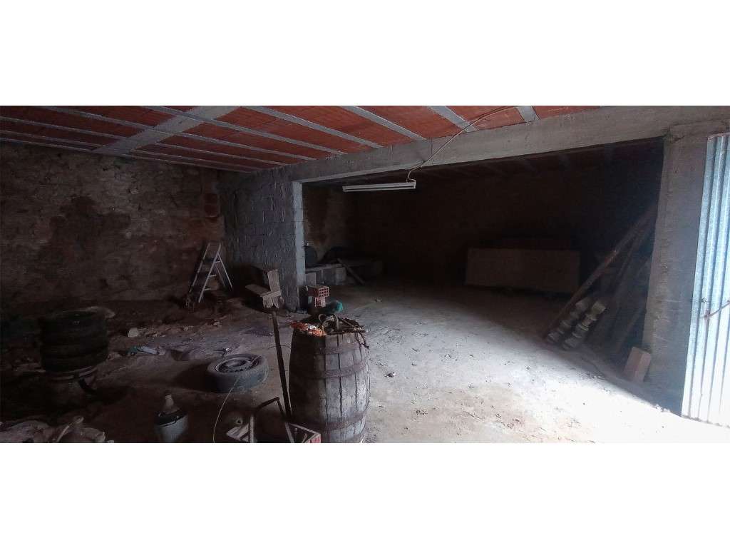 Adega / Armazém com projecto de arquitetura para conversão em morad...-18