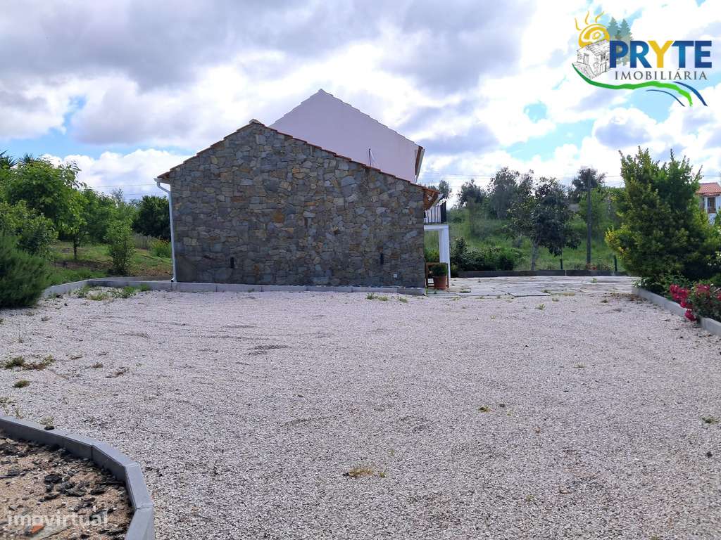 Moradia de tipologia T3 situada perto da Vila da Sertã - Grande imagem: 5/32