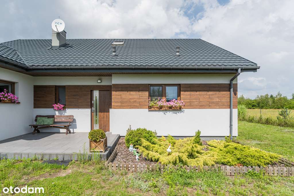 Przestronny dom wolnostojący z ogrodem-2