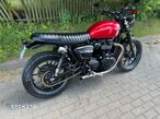 Triumph Bonneville - 4