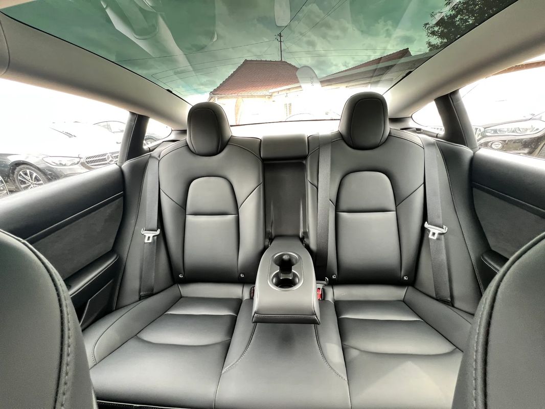 Tesla Model 3 Langstreckenbatterie Allradantrieb Dual Motor - 25