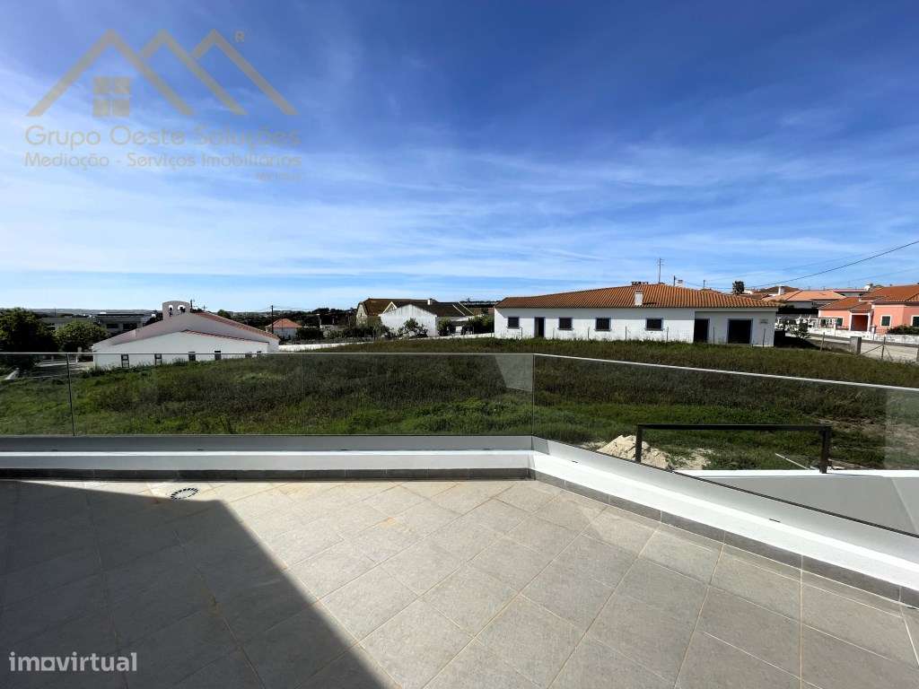 Moradia Bifamiliar ' NOVO'-19