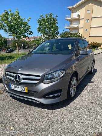 Mercedes-Benz B 180 - 2