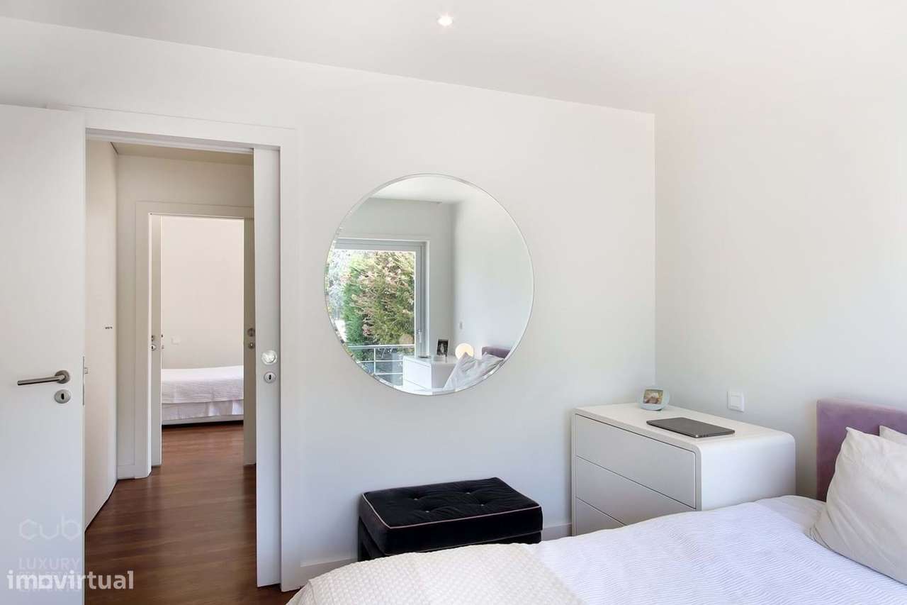 Moradia, 391 m², Charneca de Caparica e Sobreda-42