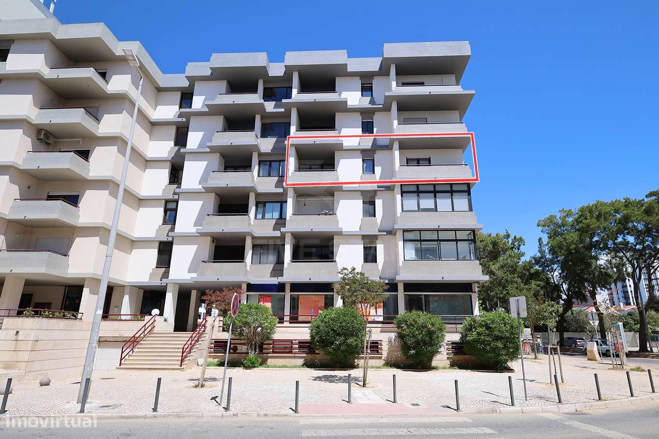 Apartamento T2 - Renovado - Pronto a Habitar - Cascais-46