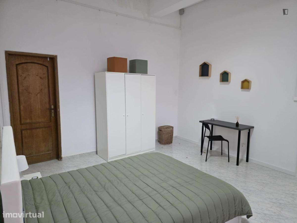 Apartamento com 1 quartos - localizado em Lisbon - Grande imagem: 3/5