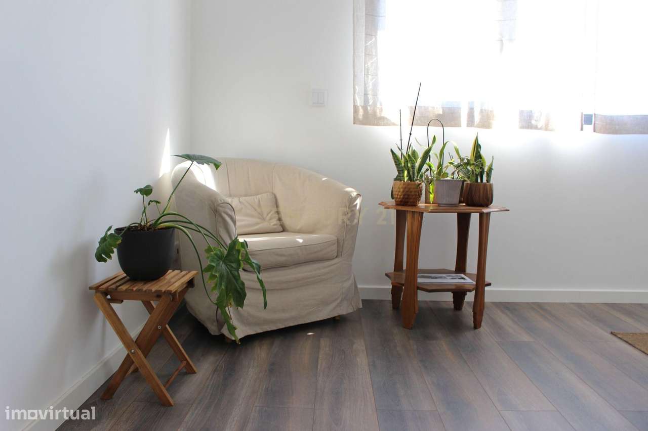 Moradia Isolada T4 de Prestígio – Bairro de São João, Sobreda-23