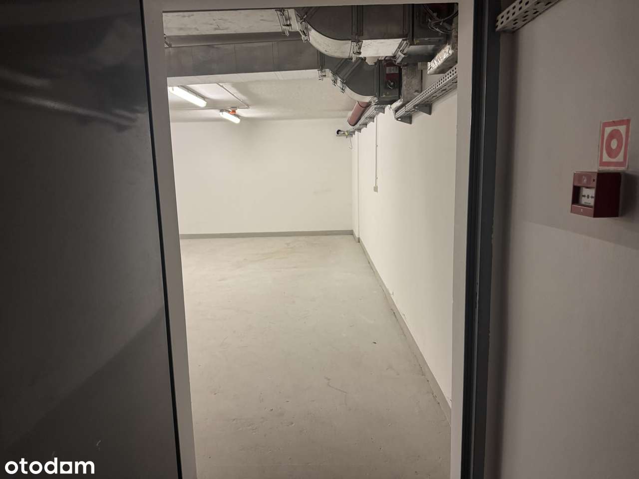 Lokal usługowy 71 m² z windą i monitoringiem-10