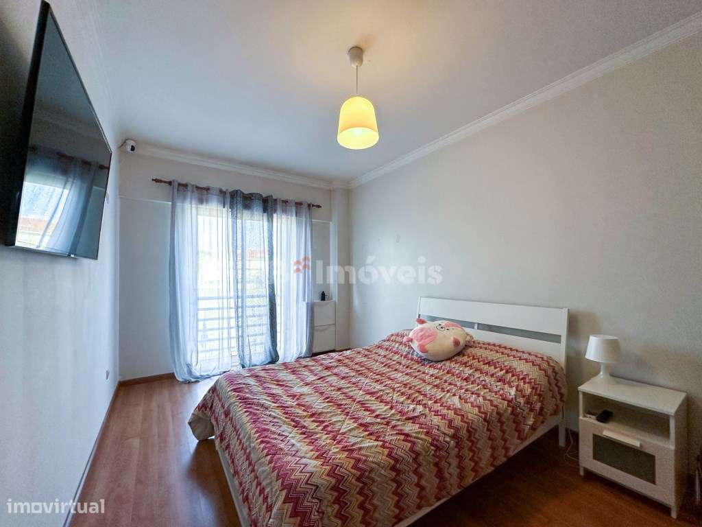 Apartamento T3 c/ Garagem, Sótão e 2 Varandas - Santarém-55