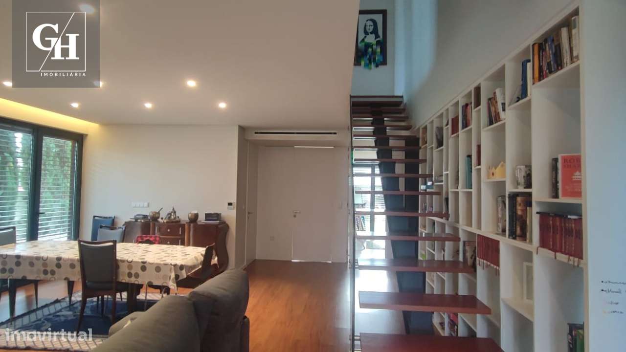 Moradia T3+1 de Gaveto em Esmeriz – Conforto e Modernidade - Grande imagem: 3/33