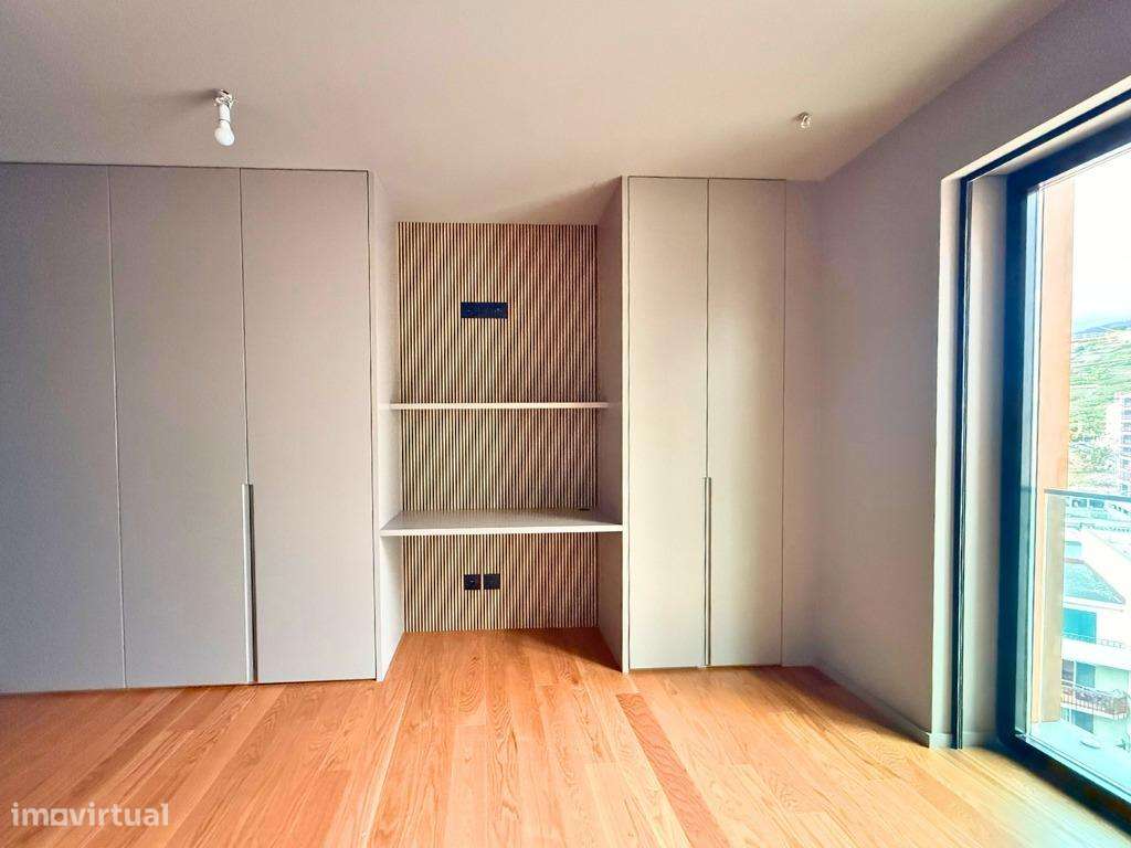 Apartamento T3 de Luxo no Varino 07 com Vista Mar – Funchal-11