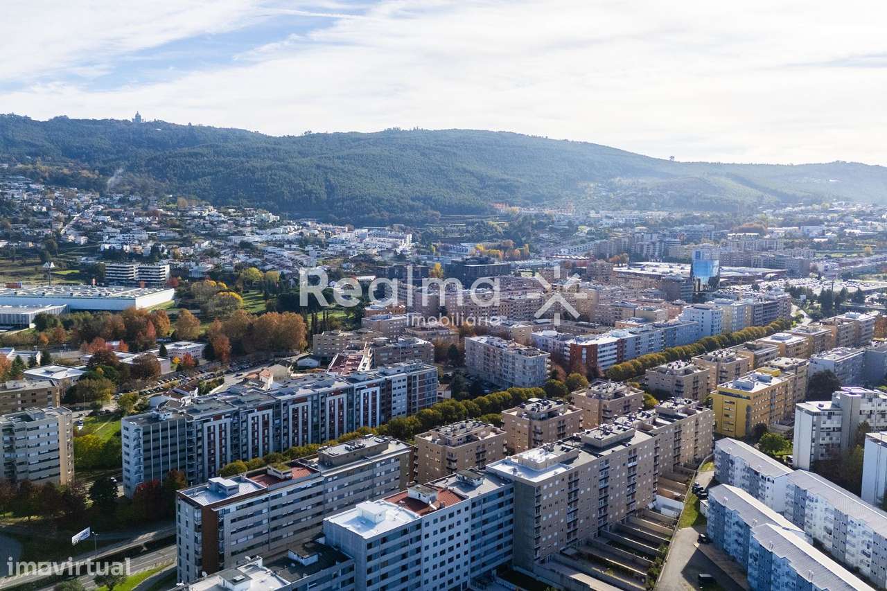 Apartamento T5 em S.Victor-52