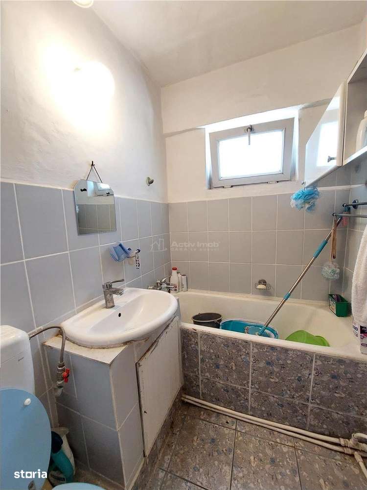 3 camere,decomandat, CENTRU - Str. Victoriei, etaj 3-10