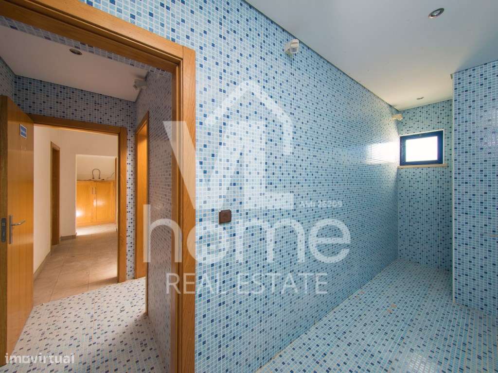 Armazém Industrial de Grande Dimensão - Localização Estratégica-23