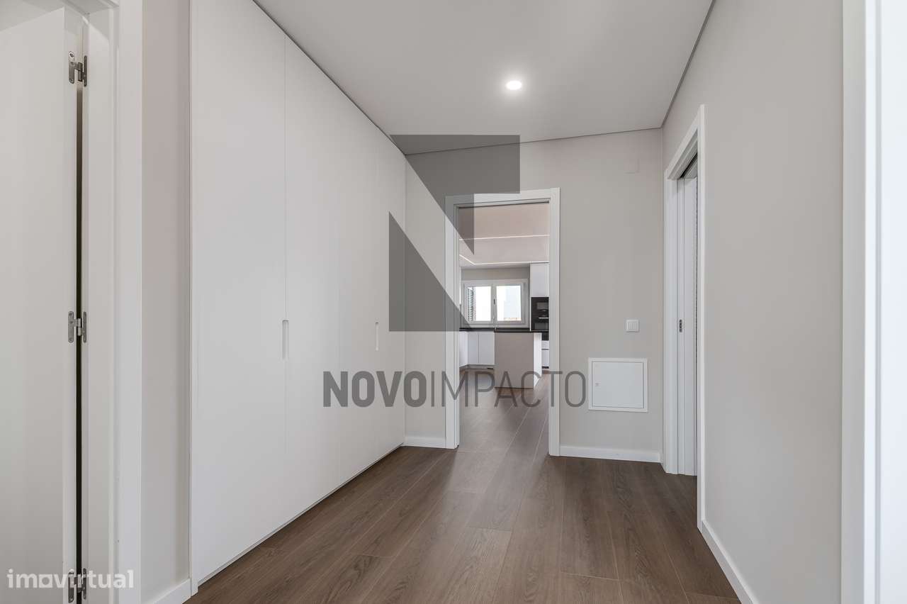Apartamento T3 de Luxo no Montijo com Varandas e Acabamentos Premium-10