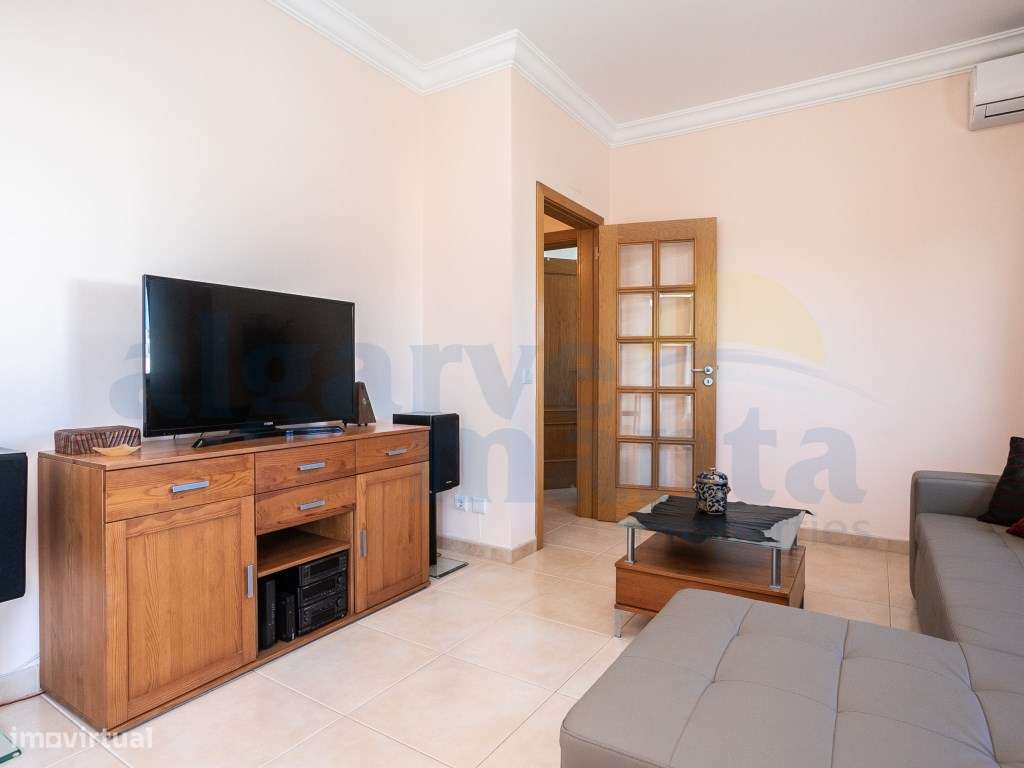 Andar de Moradia T2+1 perto da Praia da Lota, Algarve-12