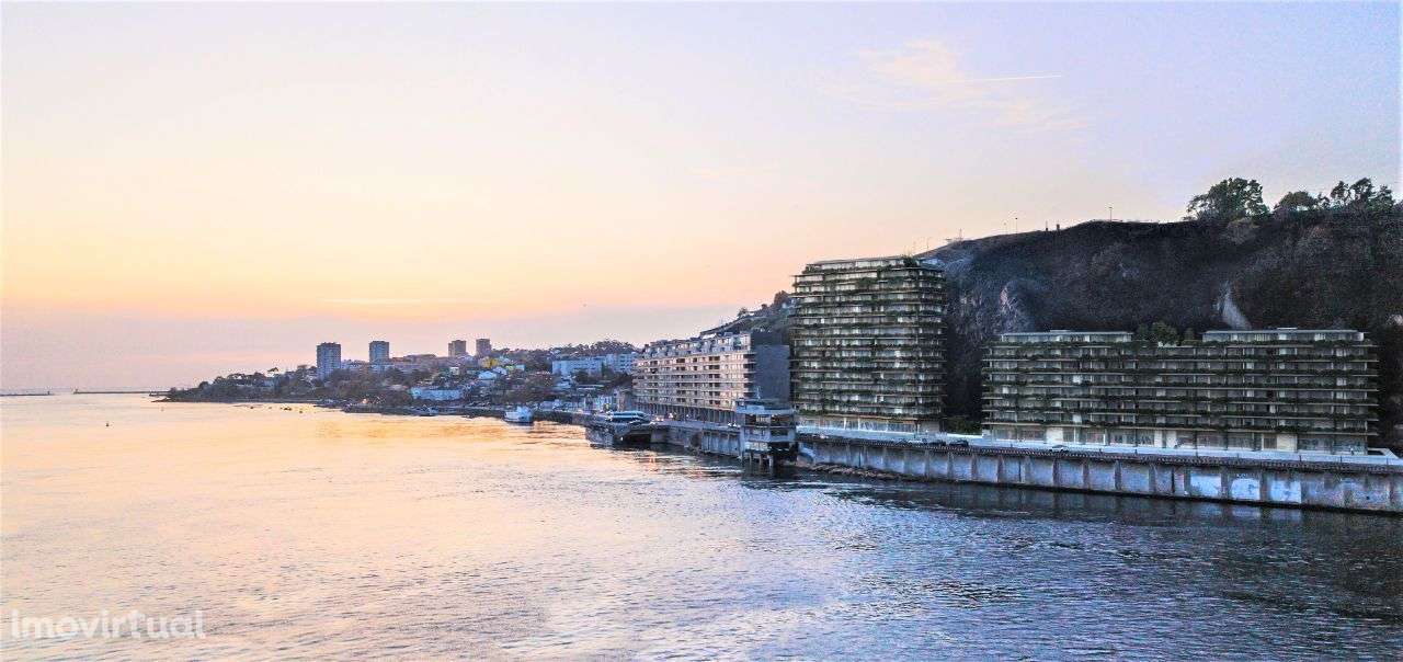 Apartamento T4 no Piso 7 (Edifício Poente - Fase 2)