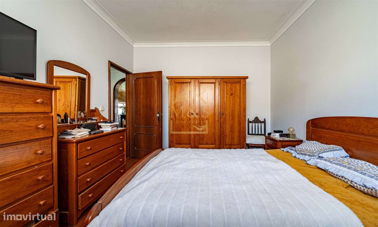 Moradia com comercio| Terreno 2900m2 |  Praia - Lavra-3