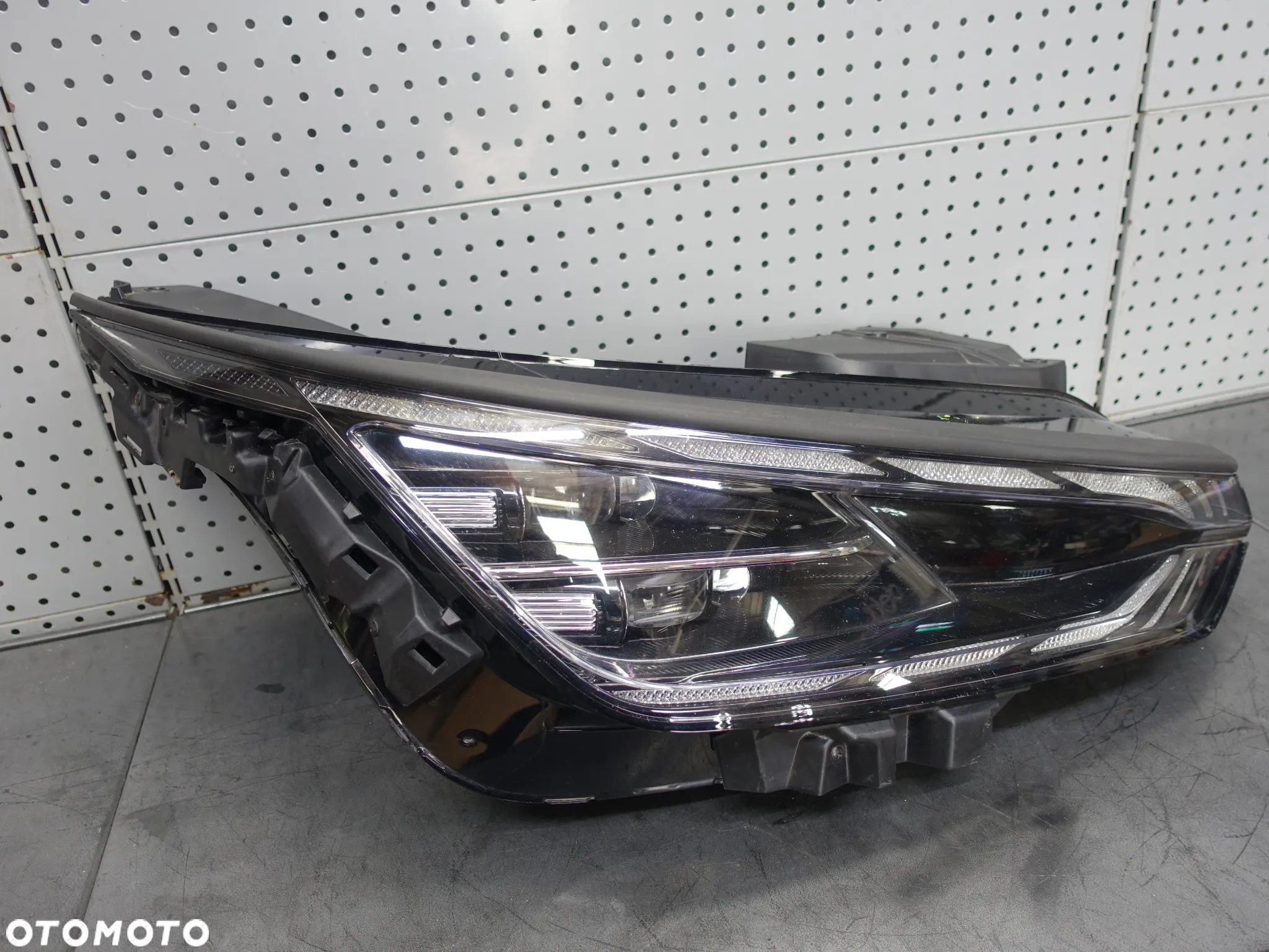 Lampa Prawa Przednia KIA EV6 FULL LED - 3