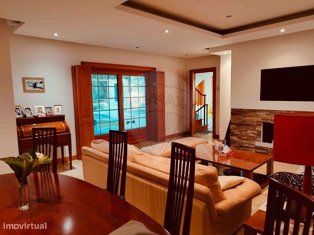 Moradia T4 para venda-13