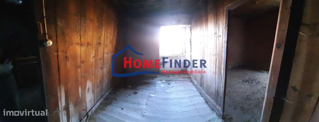 Moradia para Restauro - Fiães, Melgaço-11