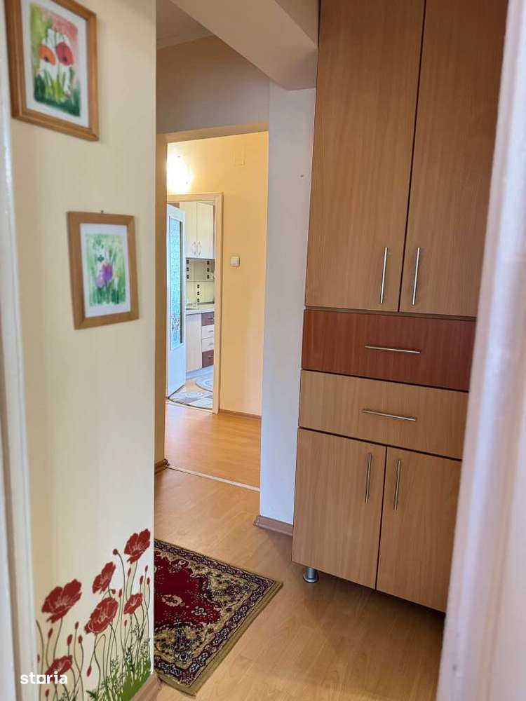 Apartament 3 camere confort 1 , finisat, mobilat , la 3 min de centru - Imagine principală: 5/9