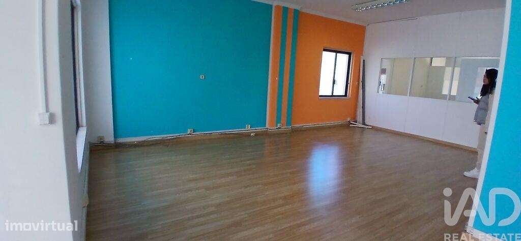 Comércio diverso T2 em Algés, Linda-a-Velha e Cruz Quebrada-Dafundo de - Grande imagem: 4/28