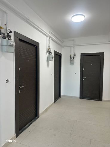 Apartament 2 camere , bloc nou, strada Zăvoaie-3