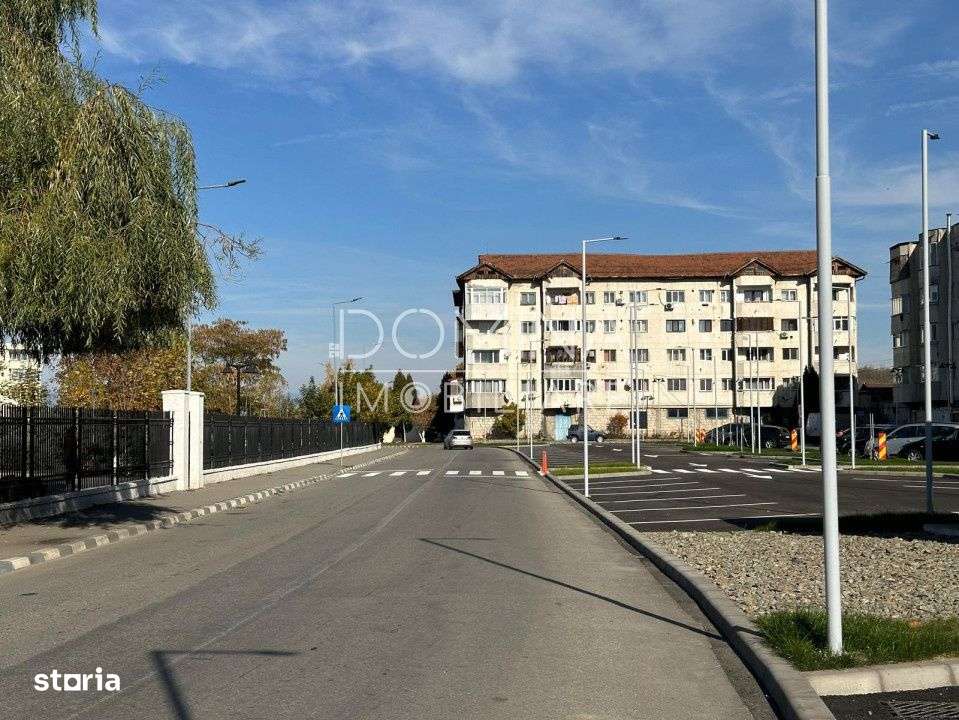 Spatiu comercial situat in Rovinari - centrul pietonal - Imagine principală: 4/10