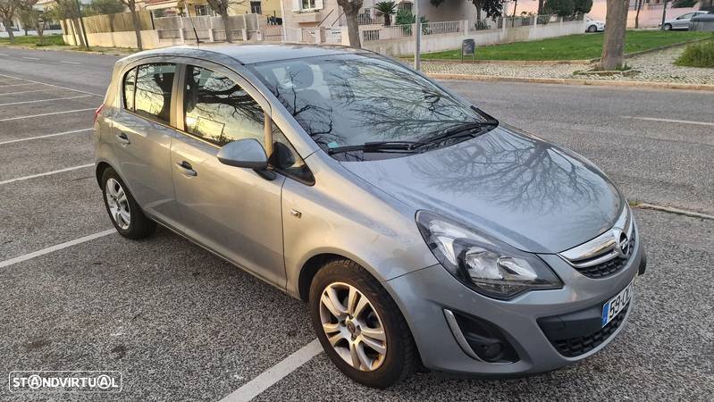 Opel Corsa 1.2 Go! FlexFuel - 8