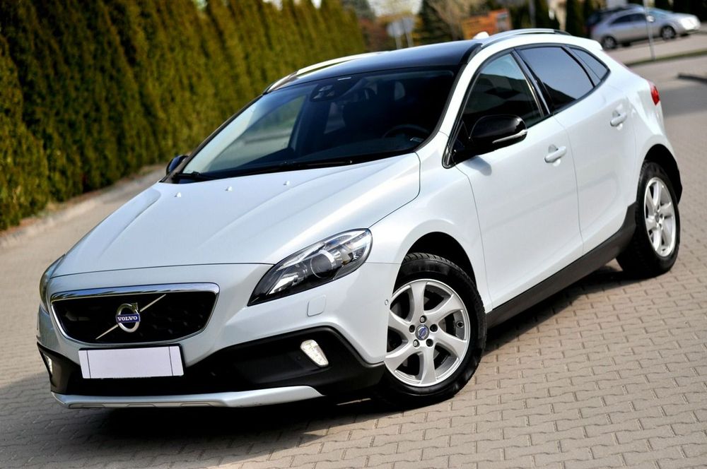 Volvo V40 II D2 Summum 2013
