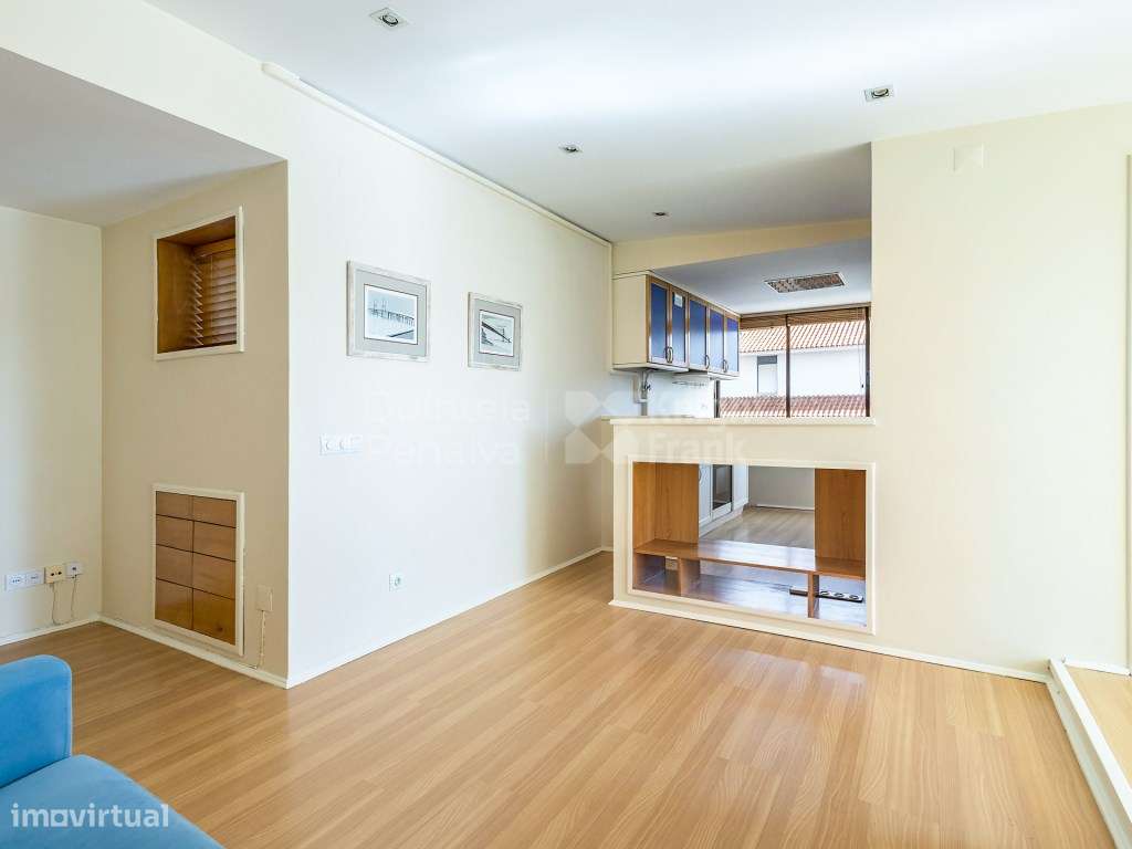 Apartamento T1 com terraço para arrendar na Pampilheira, Cascais - Grande imagem: 3/25