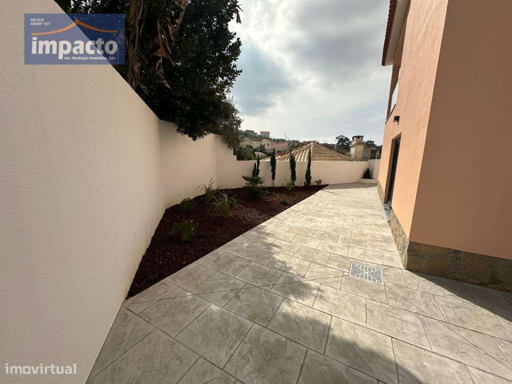 Moradia totalmente renovada, Ericeira-22