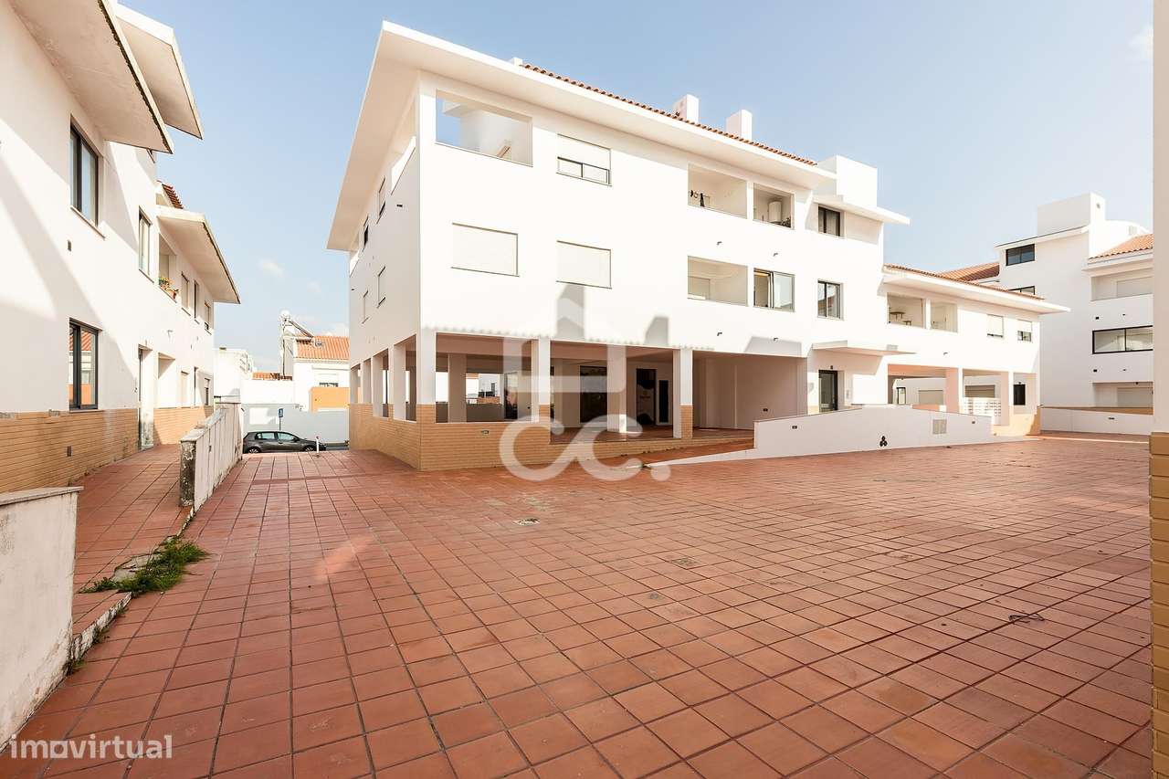 Apartamento T2 de Rés do Chão c/ Varanda e Lugar de Garagem | Villas d-25