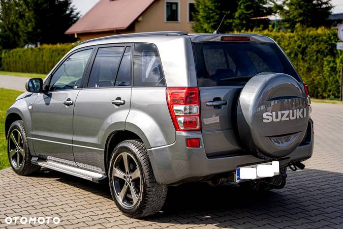 Suzuki Grand Vitara 1.9 DDiS Premium - 9